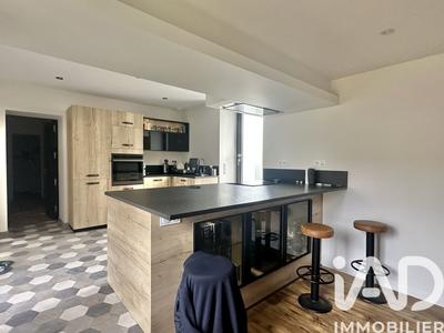 Maison - 183 m² - 7 pièces