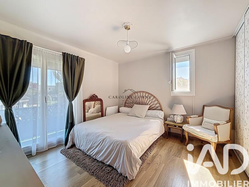 Maison - 170 m² - 8 pièces