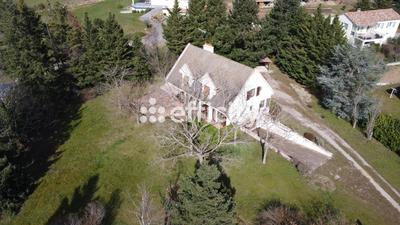 Maison - 182 m² - 5 pièces