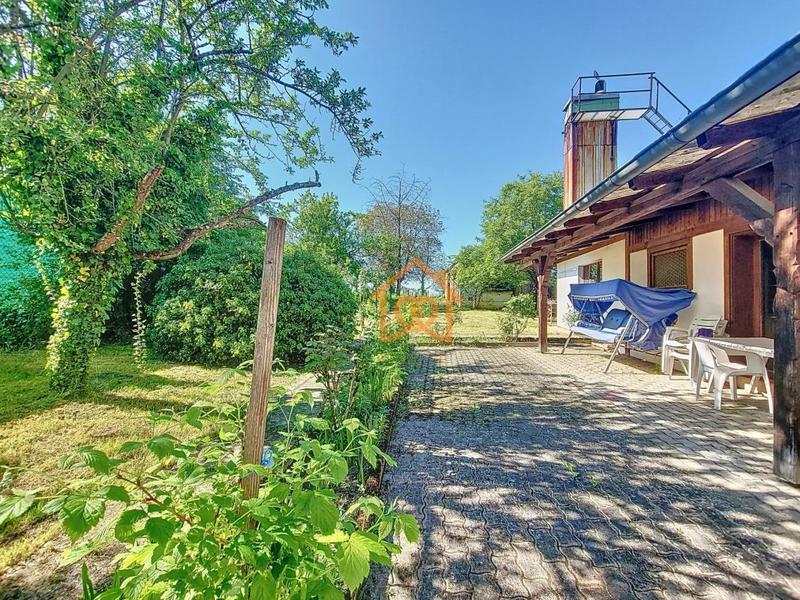 Propriété - 353 m²