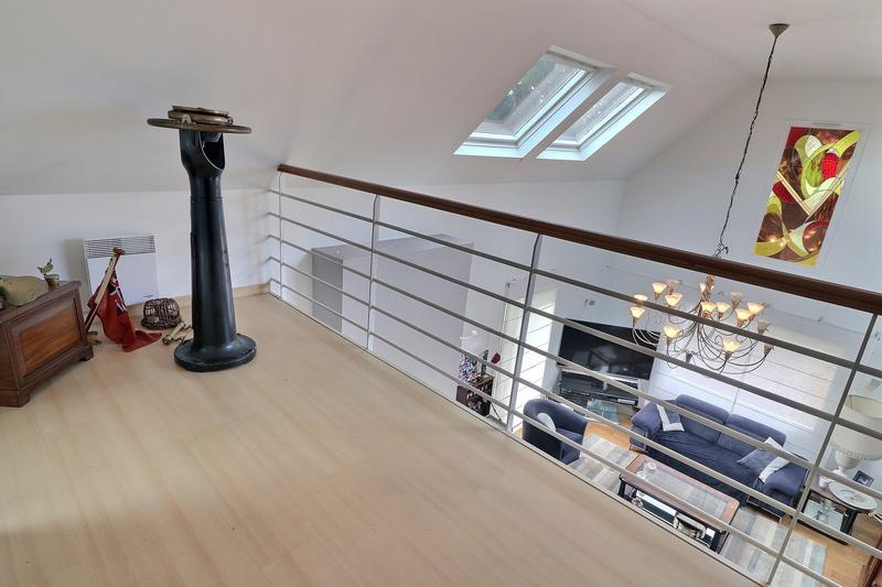 Maison - 260 m² - 7 pièces