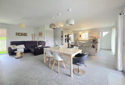 Maison - 130 m² - 7 pièces