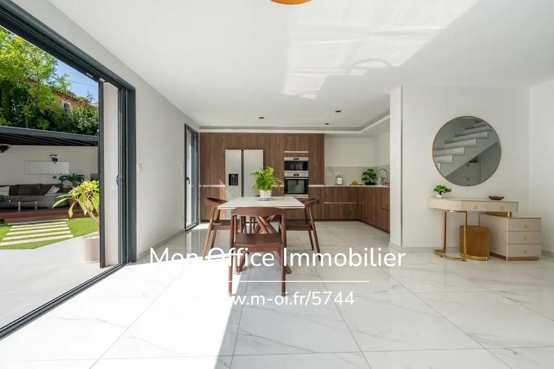 Villa - 138 m² - 5 pièces