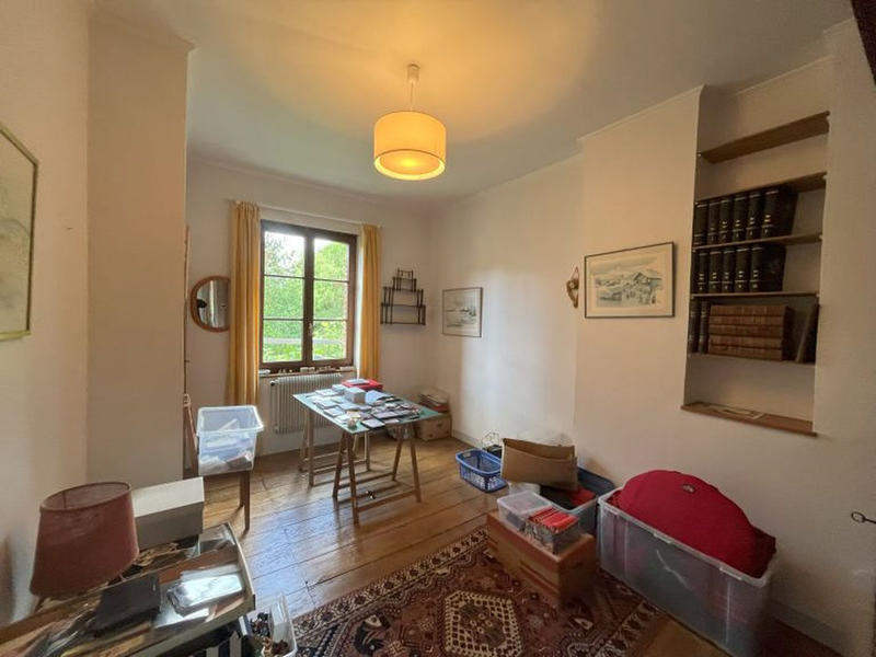 Maison - 284 m² - 9 pièces