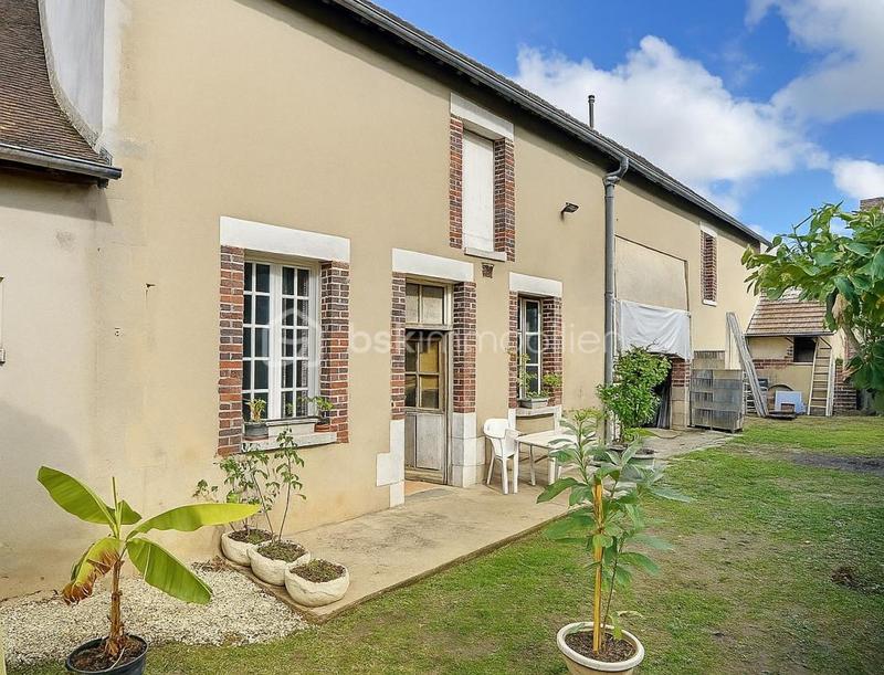 Maison - 90 m² - 4 pièces