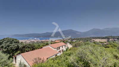 Appartement - 91 m² - 4 pièces