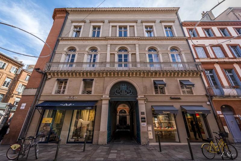 Local d'activité / Entrepôt - 168 m²