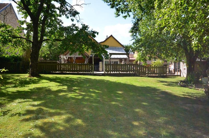 Maison - 226 m² - 7 pièces