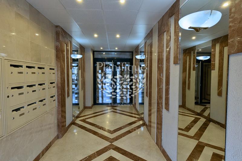 Appartement - 60 m² - 2 pièces