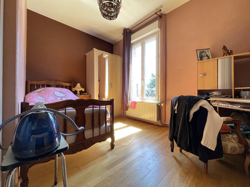 Maison - 140 m² - 9 pièces