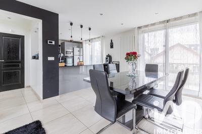 Maison - 127 m² - 6 pièces