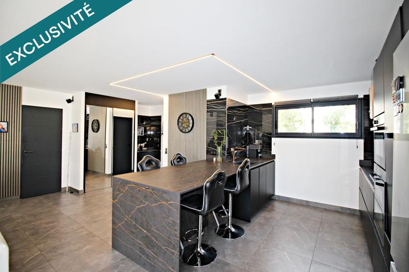 Maison - 95 m² - 5 pièces