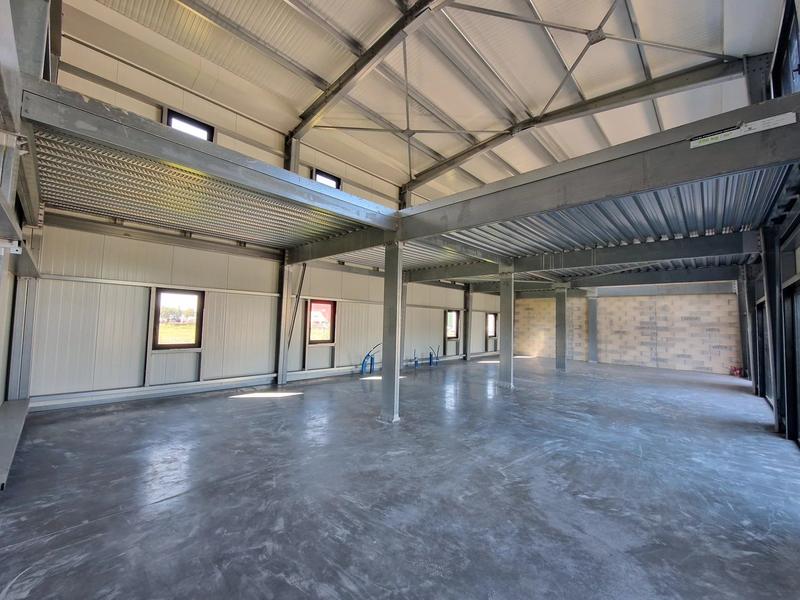 Bureau - 114 m² - 1 pièce