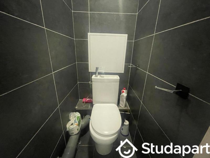 Chambre - 10 m² - 1 pièce