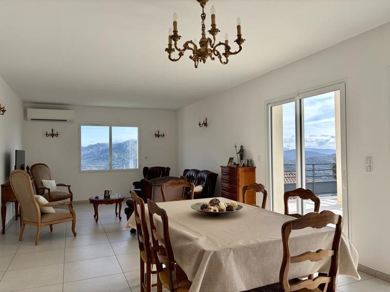 Maison - 127 m² - 4 pièces