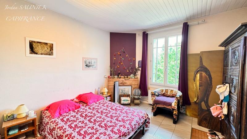 Maison - 230 m² - 10 pièces