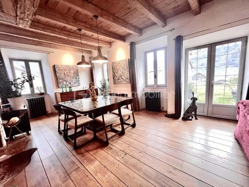 Demeure - 157 m² - 5 pièces