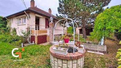 Maison - 95 m² - 4 pièces