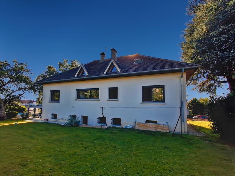 Maison - 301 m² - 10 pièces