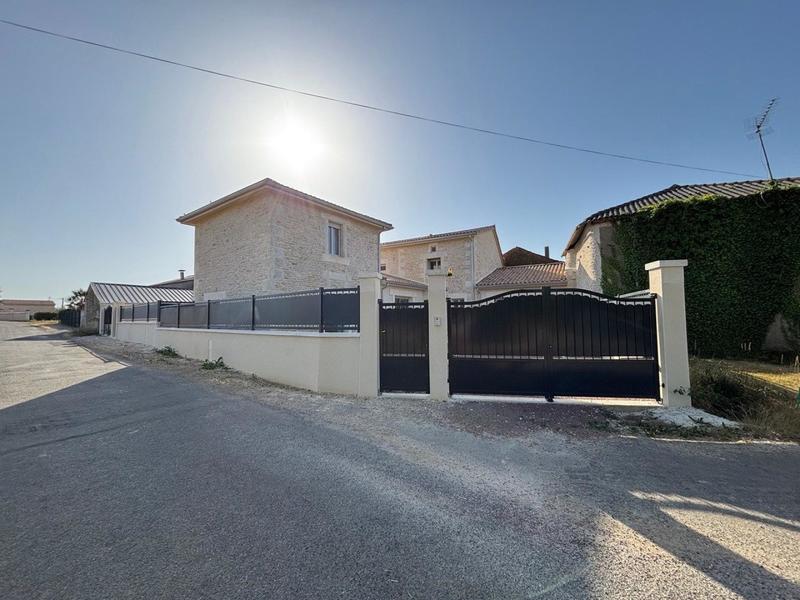 Maison - 142 m² - 4 pièces