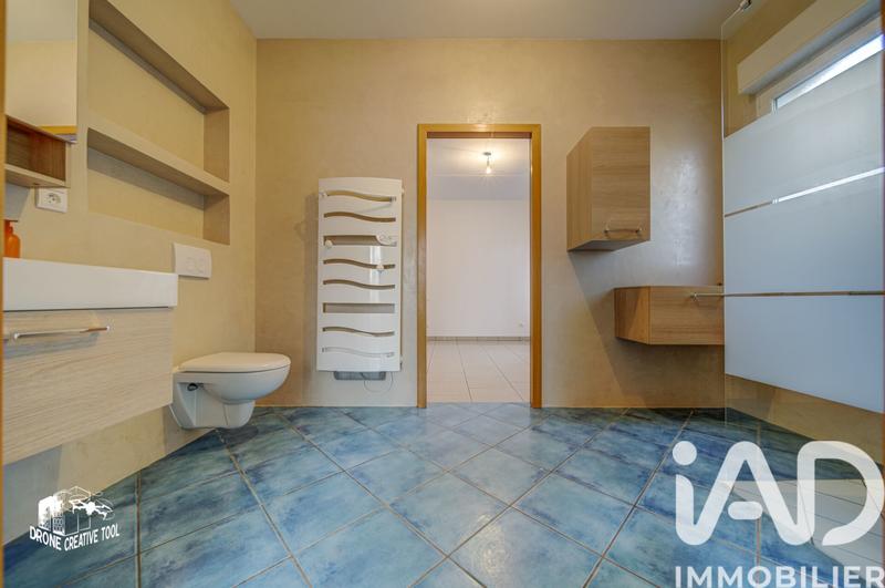 Maison - 267 m² - 9 pièces