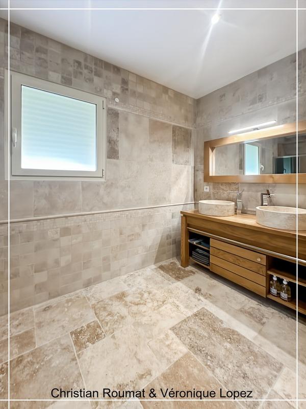 Maison - 207 m² - 5 pièces