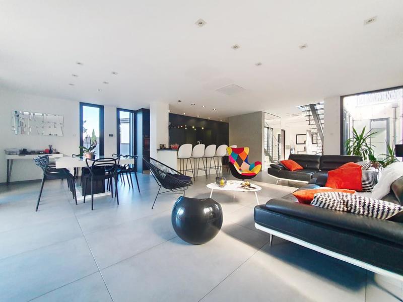 Maison - 169 m² - 5 pièces