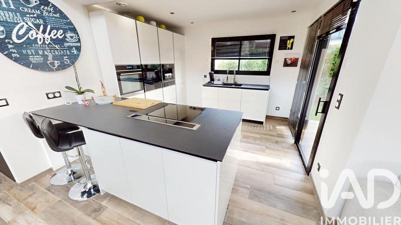 Maison de maîtres - 140 m² - 6 pièces