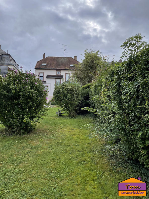 Maison - 273 m² - 12 pièces