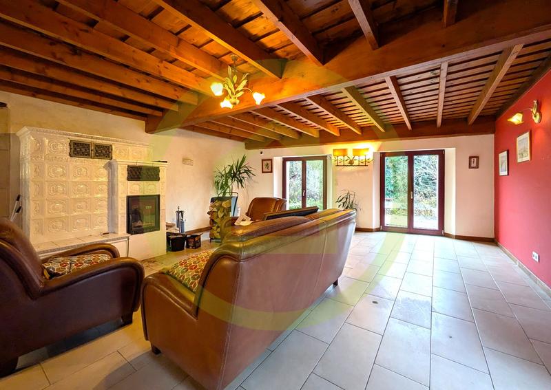 Maison - 440 m² - 16 pièces