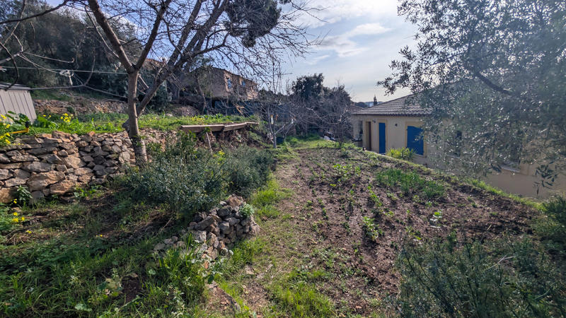 Maison - 260 m² - 15 pièces