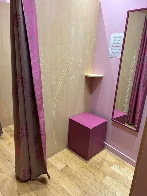 Local commercial - 75 m² - 2 pièces