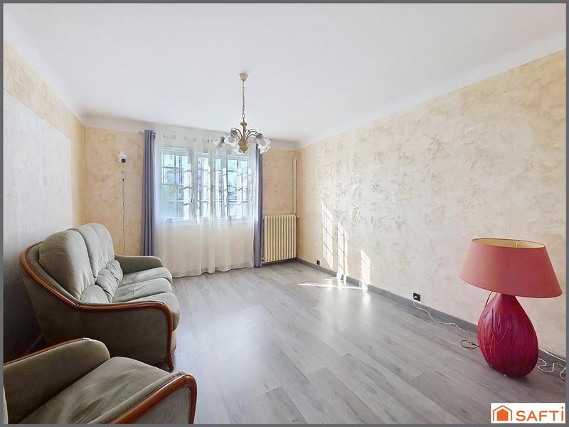 Maison - 90 m² - 4 pièces