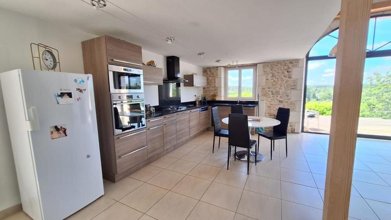 Maison - 110 m² - 5 pièces