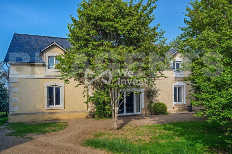 Maison - 530 m² - 20 pièces