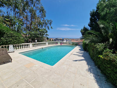 Bastide - 462 m² - 11 pièces