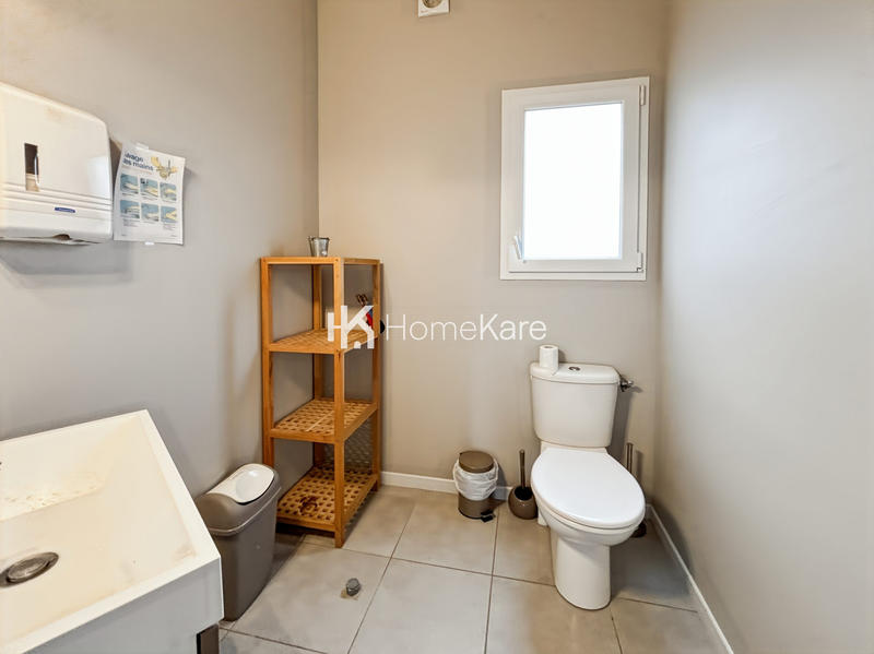 Maison - 180 m² - 9 pièces