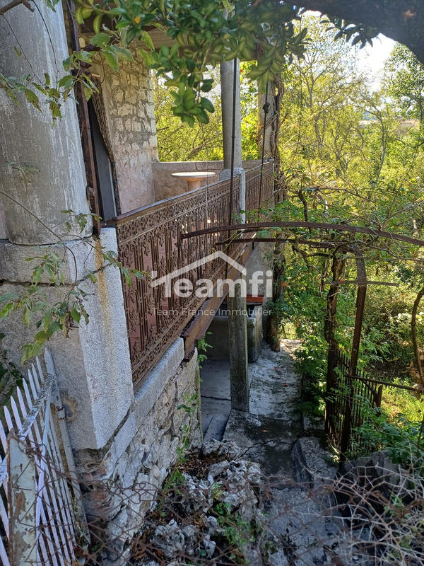 Maison ancienne - 160 m² - 9 pièces