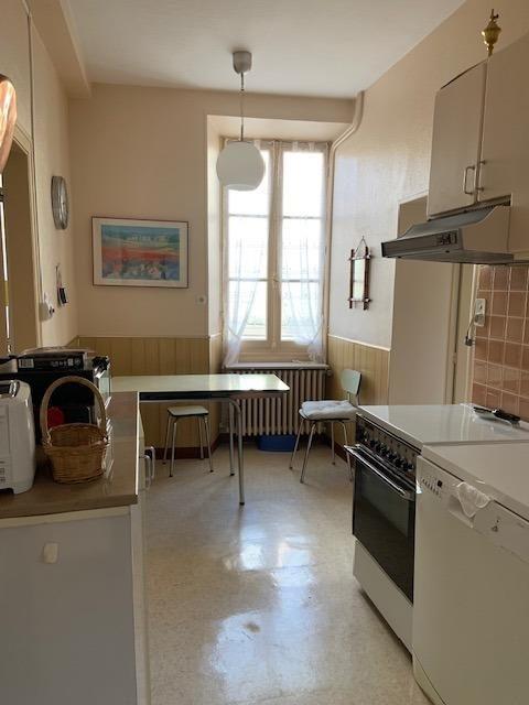 Maison - 162 m² - 8 pièces