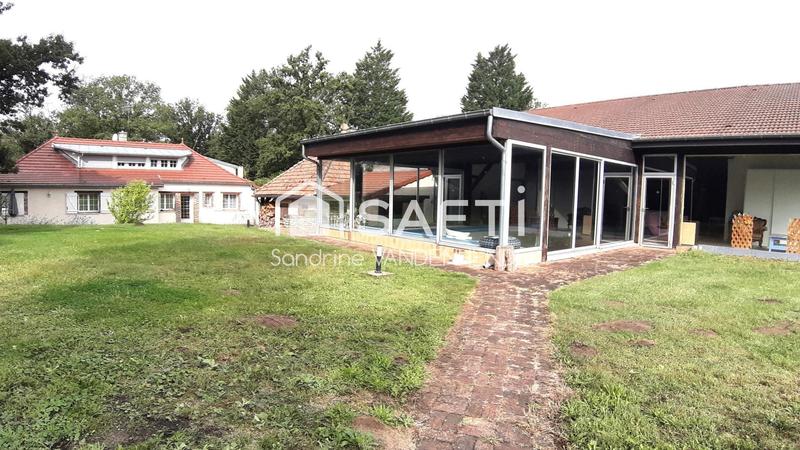 Maison de maîtres - 450 m² - 14 pièces