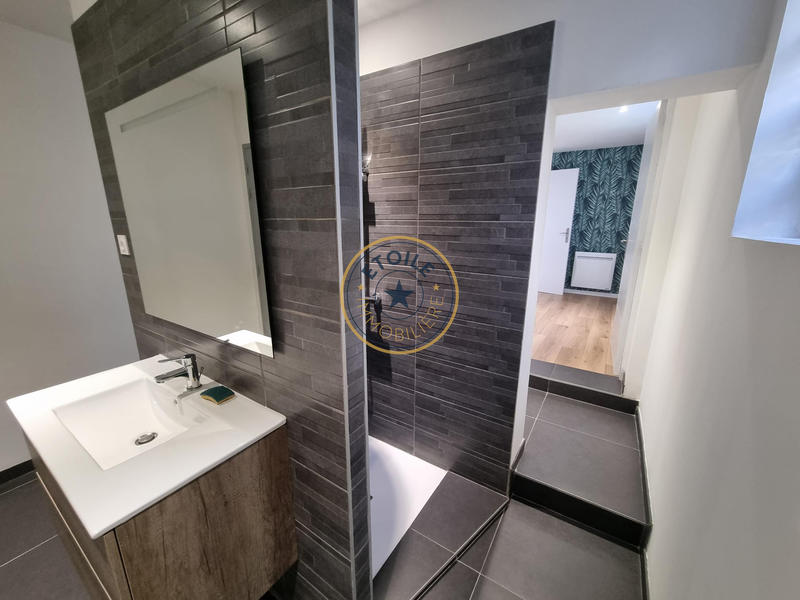 Maison - 209 m² - 6 pièces