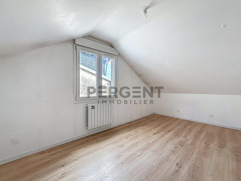 Maison - 91 m² - 6 pièces