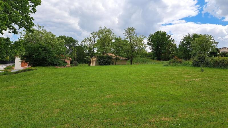 Terrain constructible - 602 m²