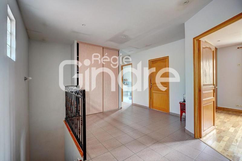 Maison - 196 m² - 6 pièces