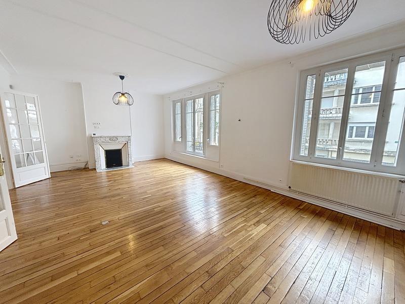 Appartement bourgeois - 158 m² - 6 pièces