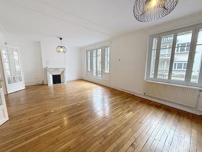 Appartement bourgeois - 158 m² - 6 pièces