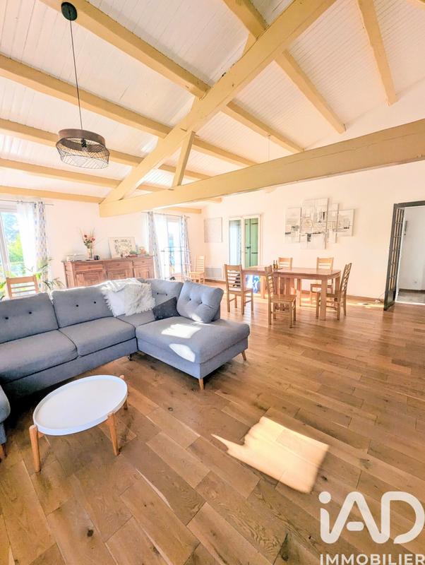 Maison - 219 m² - 9 pièces