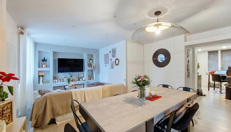 Appartement - 65 m² - 3 pièces