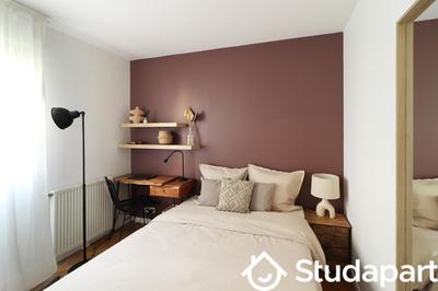 Chambre - 10 m² - 1 pièce
