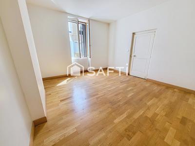 Maison de ville - 95 m² - 4 pièces